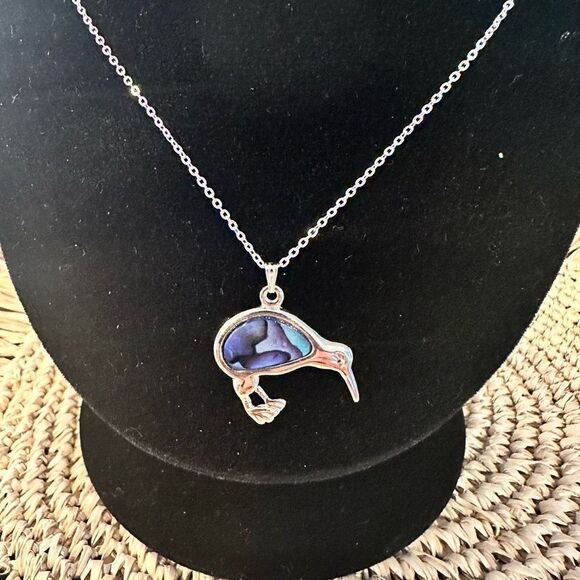 Royal Pacific Vintage Iridescent Paua Shell‎ Necklace Made in New Zealand - Picture 3 of 5